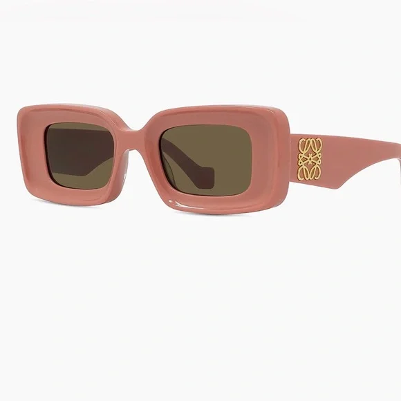 LOEWE
Chunky Anagram Rectangle Sunglasses NWT LOEWE Chunky Anagram Rectangle Sunglasses - www.nhima.co.zm main image 4